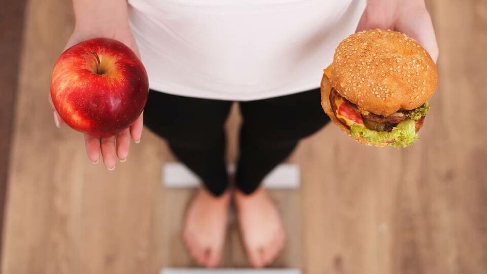 O modalitate de a pierde rapid în greutate este să vă schimbați dieta. 