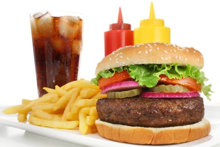 Când slăbești, alimentele grase și prăjite trebuie evitate