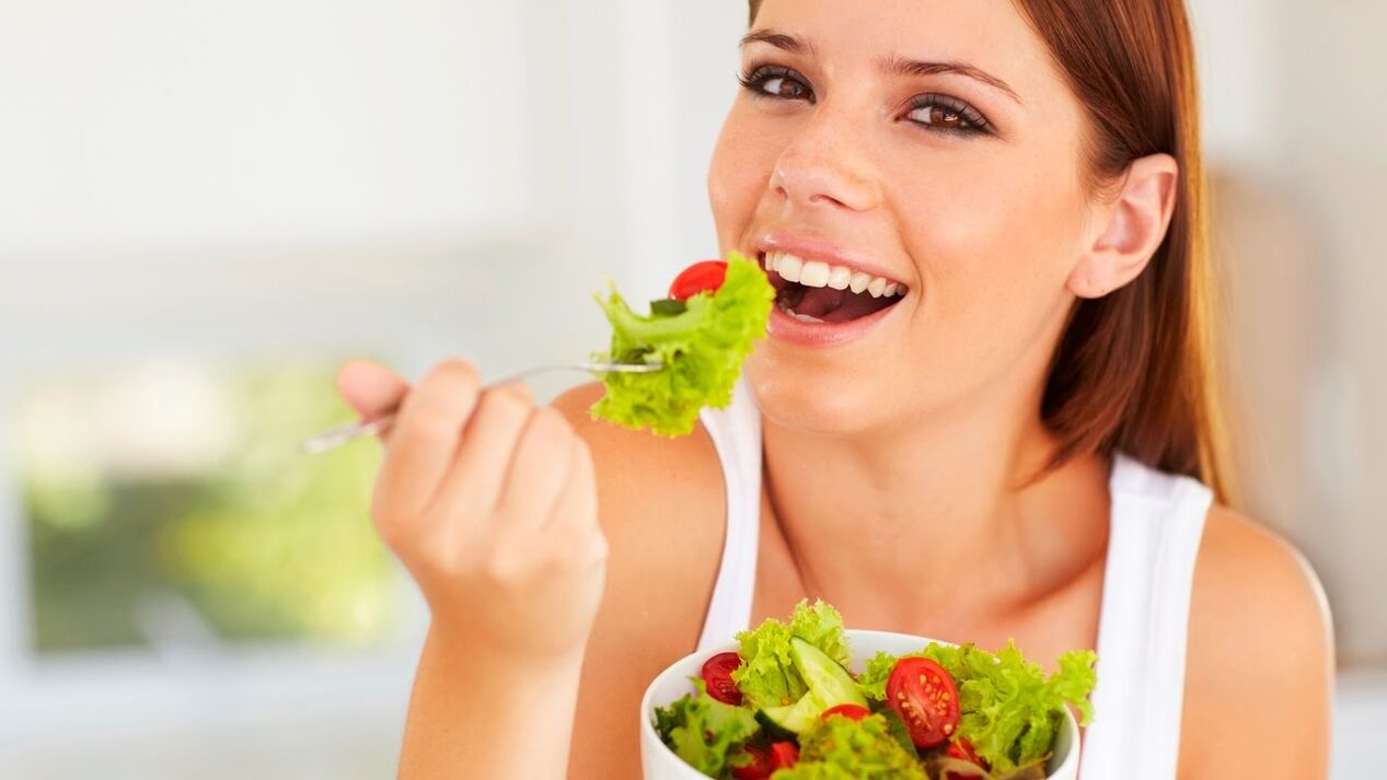 Mănâncă salată verde dacă urmezi o dietă leneșă